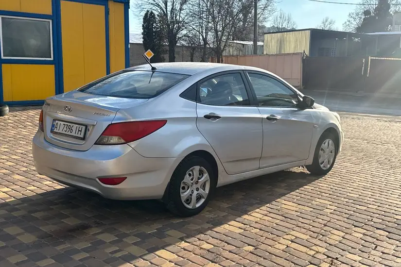 Hyundai Accent