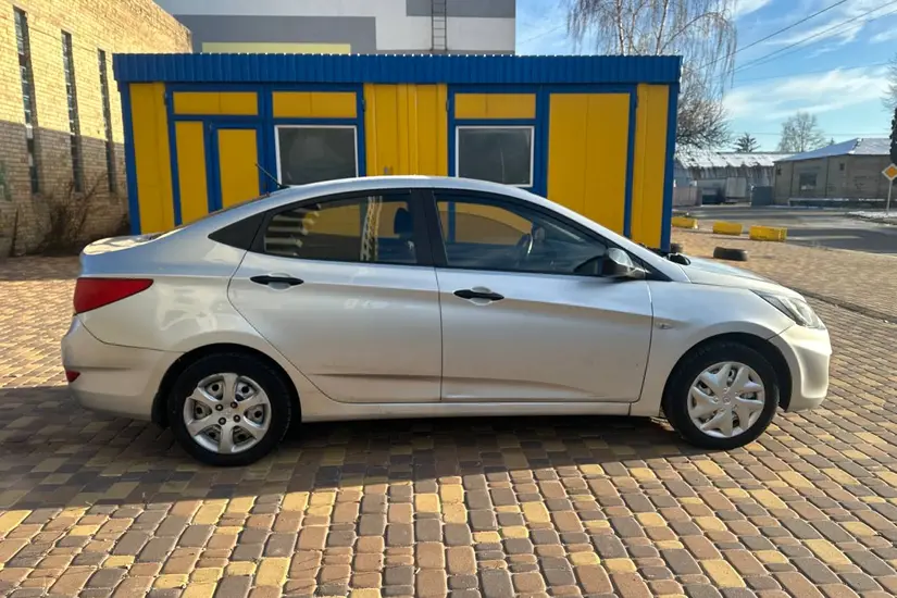 Hyundai Accent