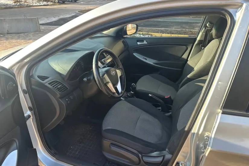 Hyundai Accent