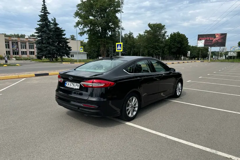 Ford Fusion Hybrid 