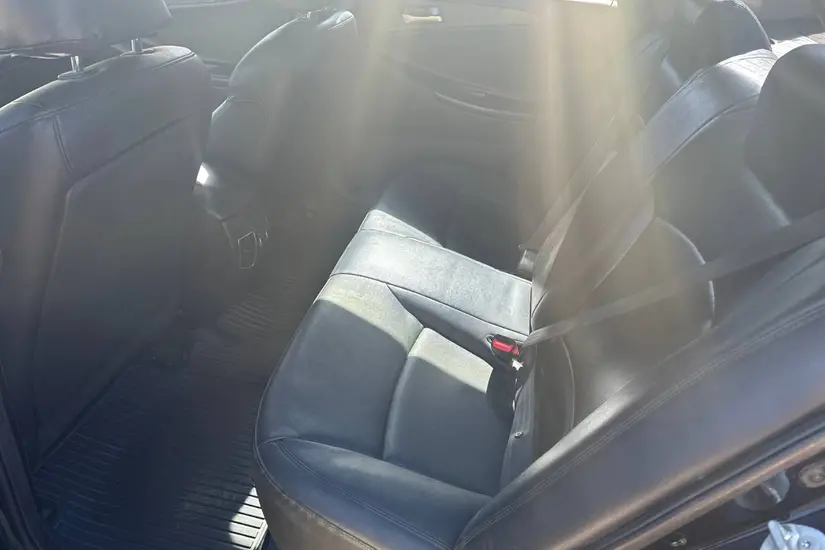 Hyundai  Sonata UF