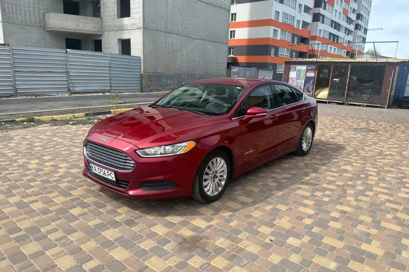 Ford Fusion Hybrid 