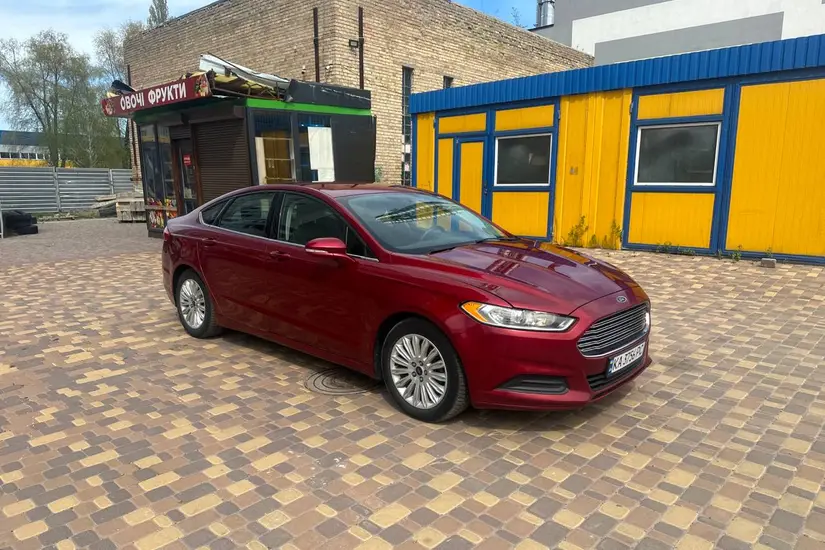 Ford Fusion Hybrid 