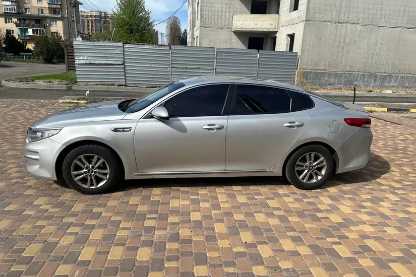 Kia K5