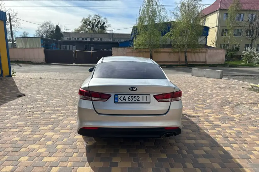 Kia K5