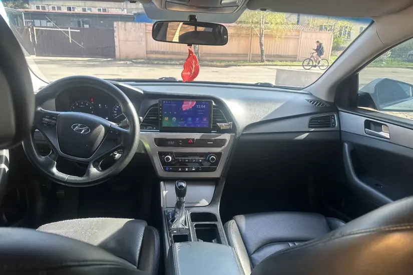 Hyundai Sonata  LF