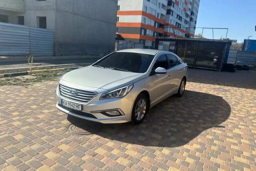 Hyundai Sonata  LF