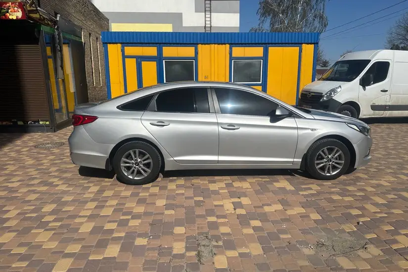 Hyundai Sonata  LF