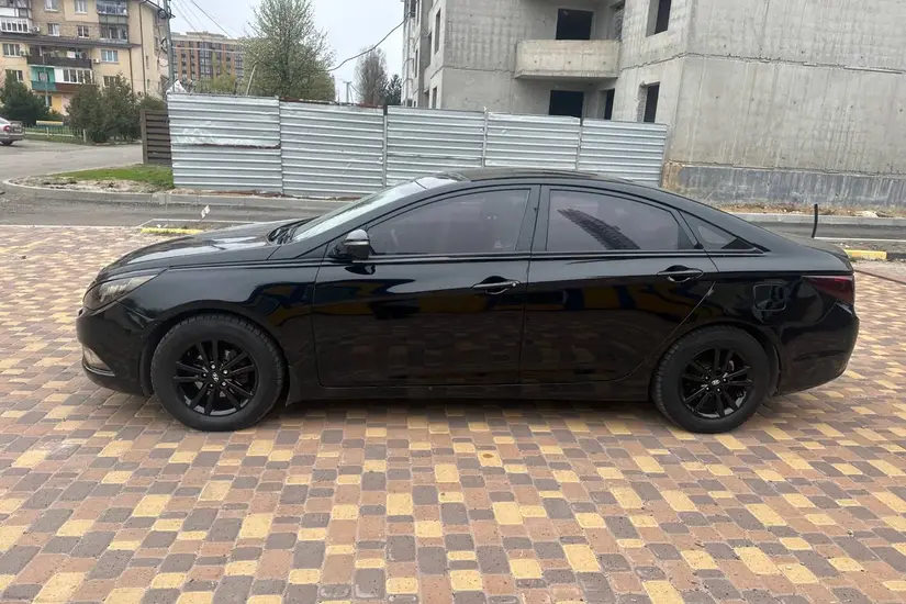 Hyundai Sonata 
