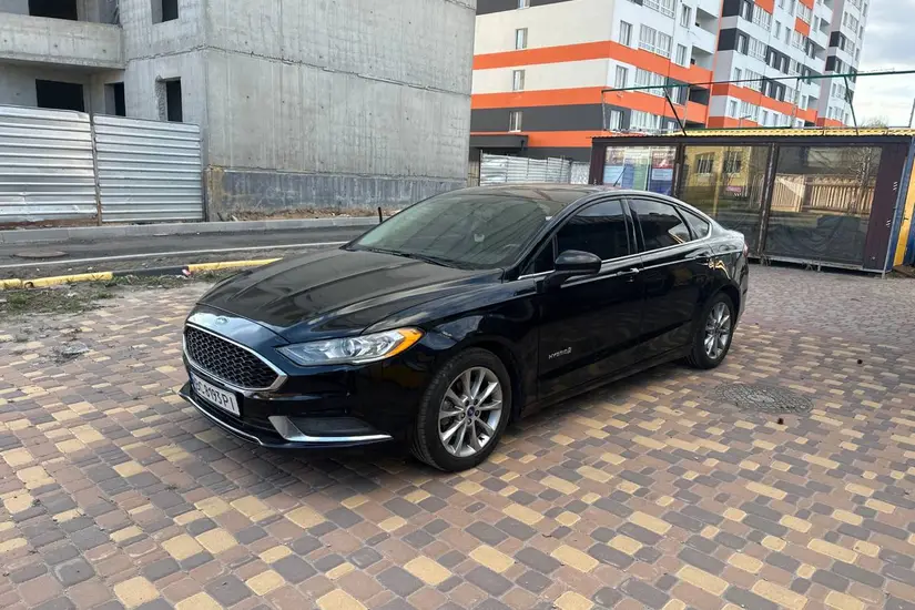 Ford Fusion Hybrid 