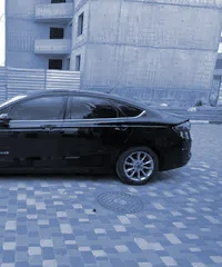 Ford Fusion Hybrid 