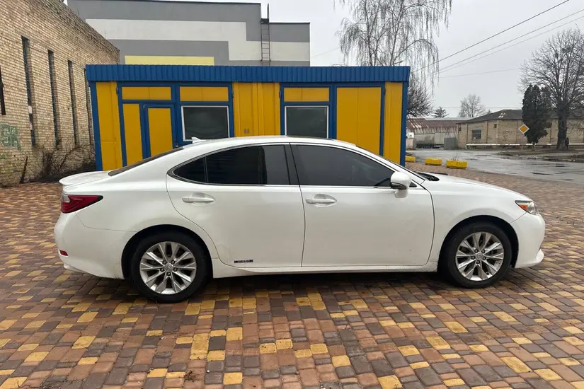 Lexus ES 300H