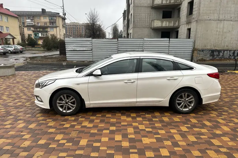 Hyundai Sonata