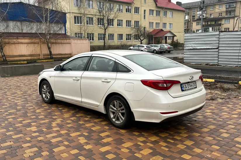 Hyundai Sonata