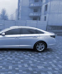Hyundai Sonata  LF