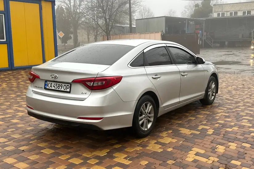 Hyundai Sonata  LF
