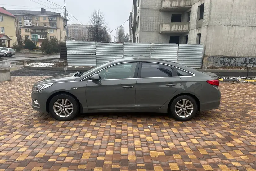 Hyundai Sonata