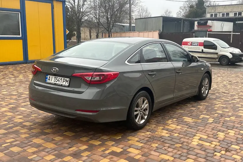 Hyundai Sonata