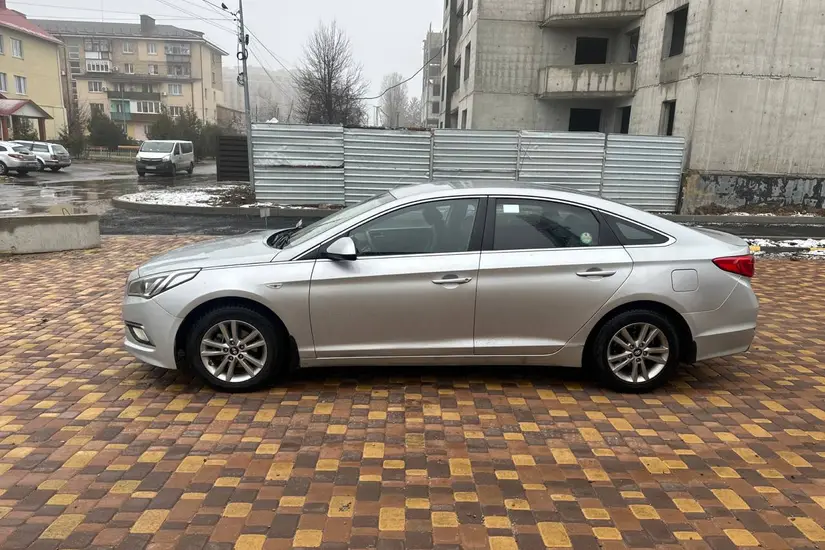 Hyundai Sonata  LF
