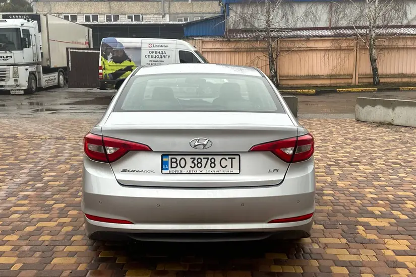 Hyundai Sonata  LF