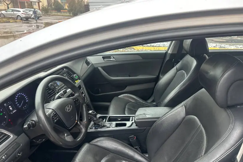 Hyundai Sonata  LF