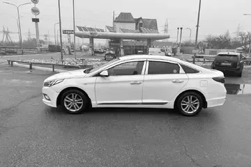 Hyundai Sonata  LF