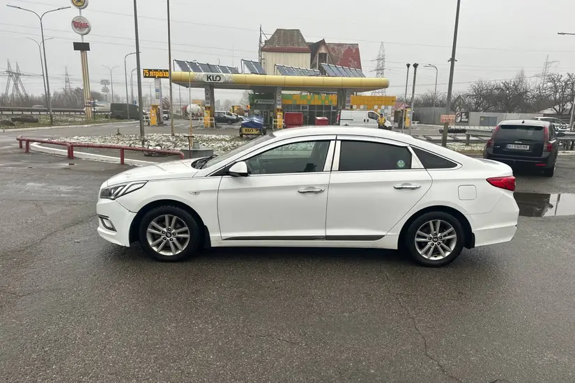 Hyundai Sonata  LF