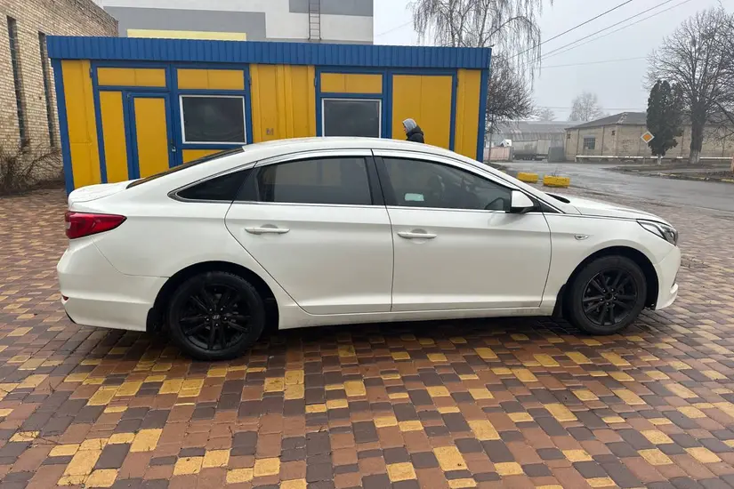 Hyundai Sonata  LF