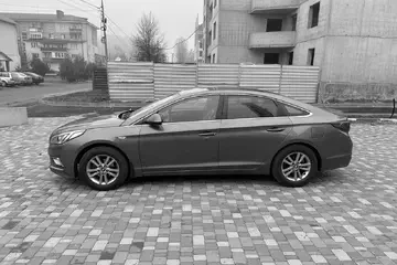 Hyundai Sonata  LF