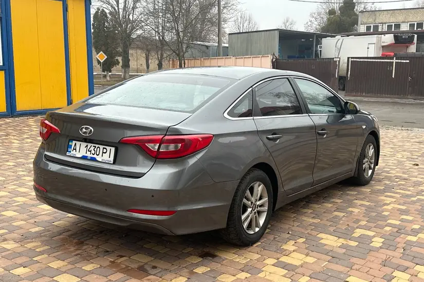 Hyundai Sonata  LF