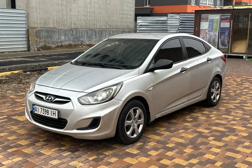 Hyundai Accent