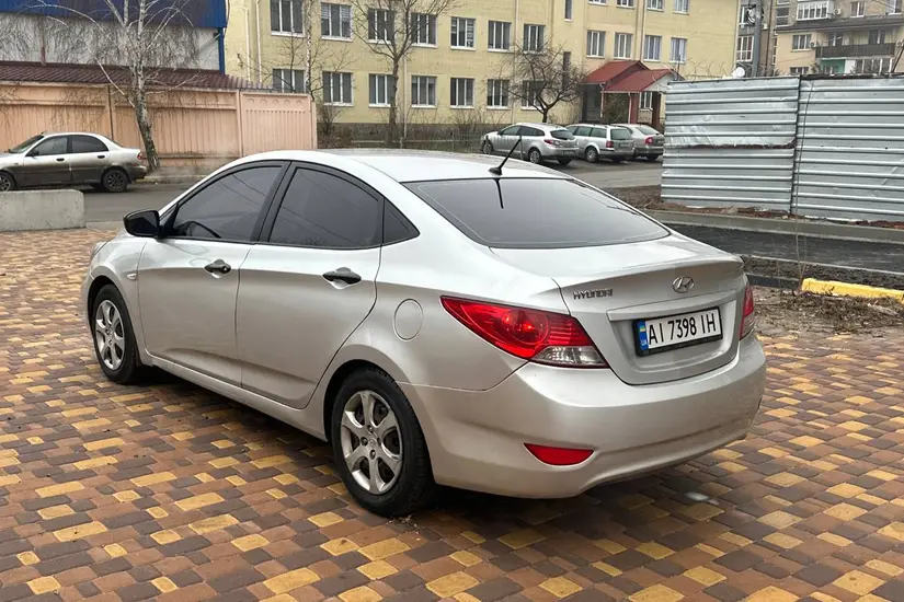 Hyundai Accent