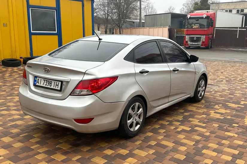 Hyundai Accent