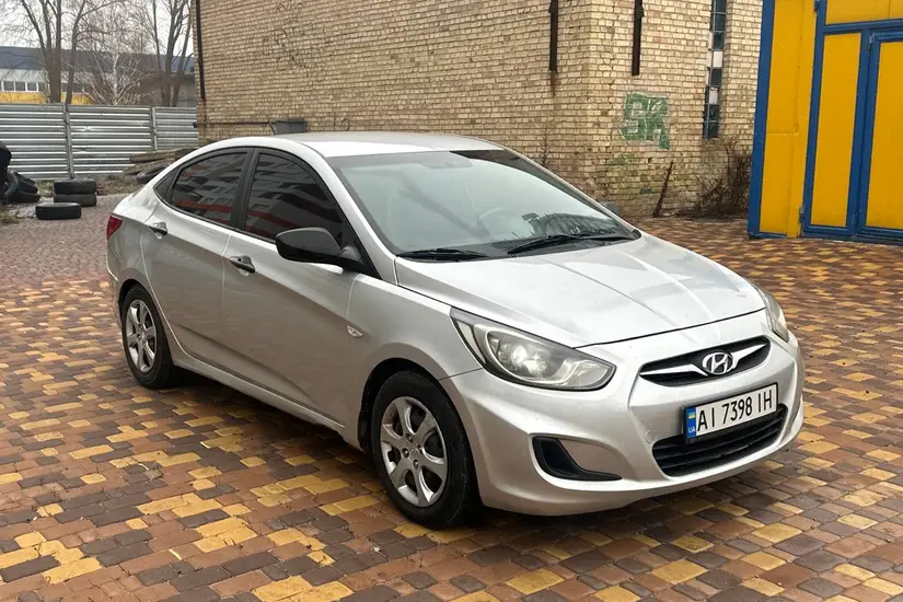 Hyundai Accent