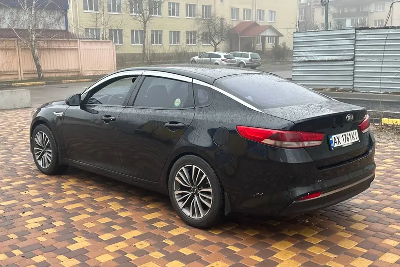 Kia K5