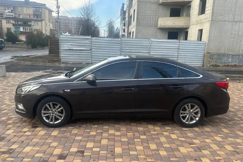 Hyundai Sonata  LF