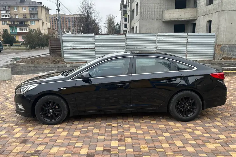 Hyundai Sonata  LF