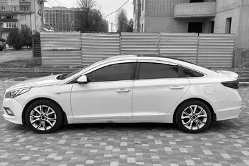 Hyundai Sonata  LF