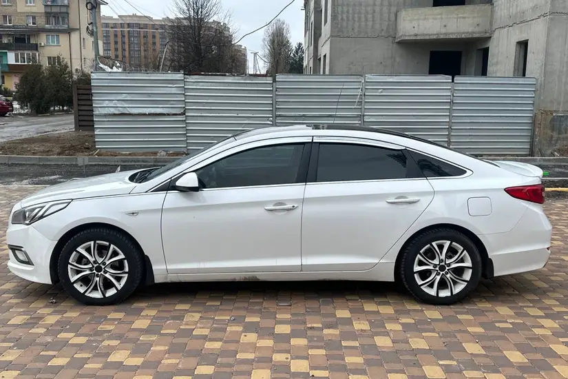 Hyundai Sonata  LF