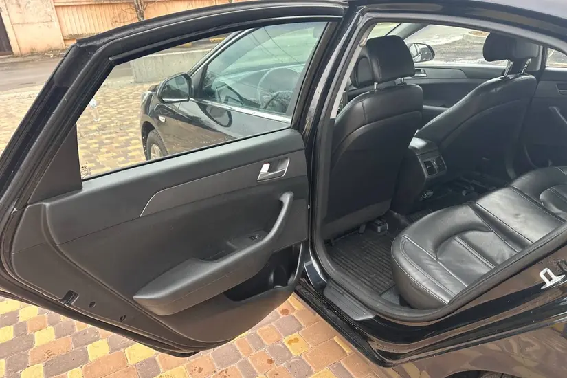 Hyundai Sonata  LF