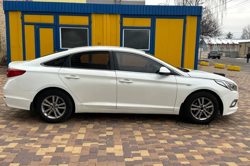Hyundai Sonata  LF