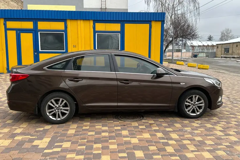 Hyundai Sonata  LF