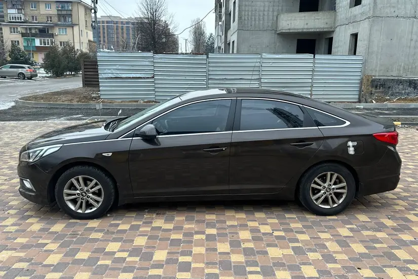 Hyundai Sonata  LF
