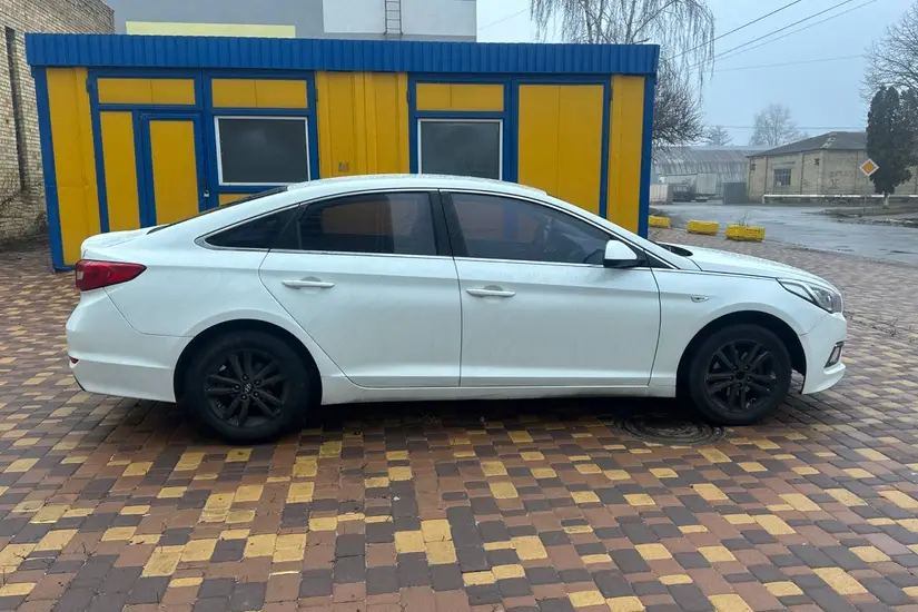 Hyundai Sonata  LF