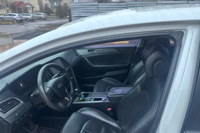 Hyundai Sonata  LF
