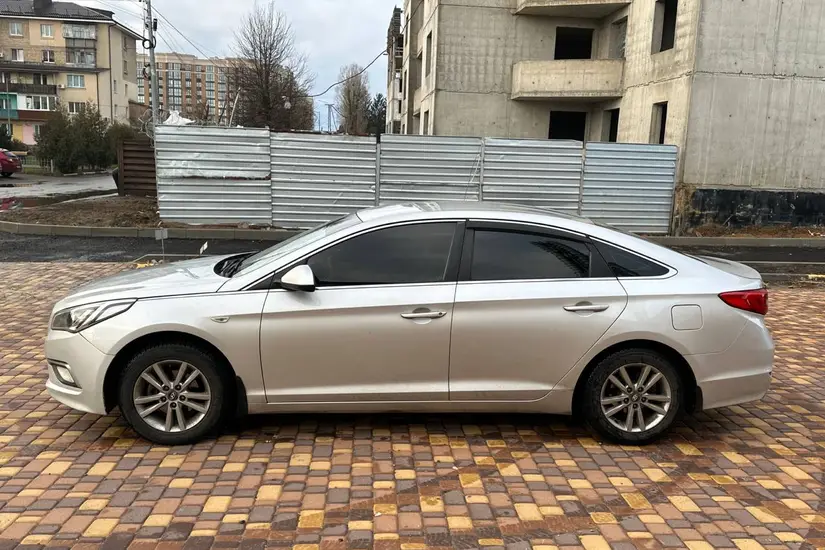 Hyundai Sonata  LF