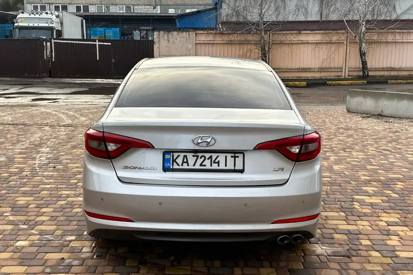 Hyundai Sonata  LF