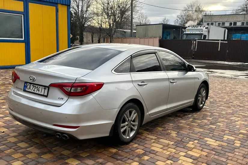 Hyundai Sonata  LF