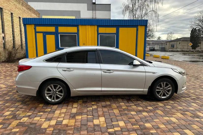 Hyundai Sonata  LF