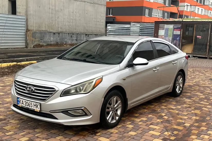 Hyundai Sonata  YF